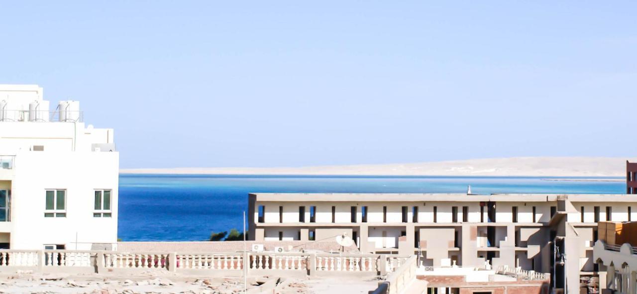 Marilyn Studio With Sea View Wi Fi Хургада Екстериор снимка